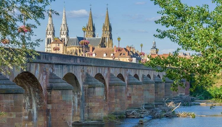 10-daagse rondreis authentieke dorpjes, grotten en kastelen