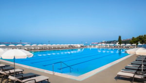 Hotel Lucija zwembad