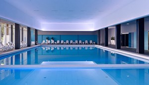 Hotel Park Plaza Belvedere binnen zwembad