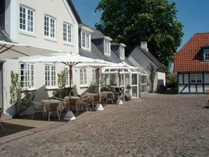 Knudsens Gaard