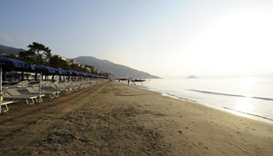 strand Alassio