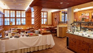 Hotel Adler ontbijtruimte
