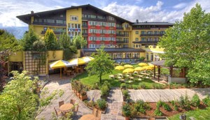 Hotel Latini voorkant