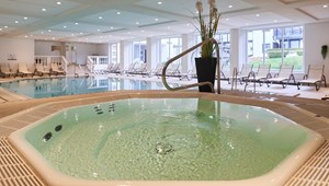 Riessersee Hotel Zwembad ©Riessersee Hotel